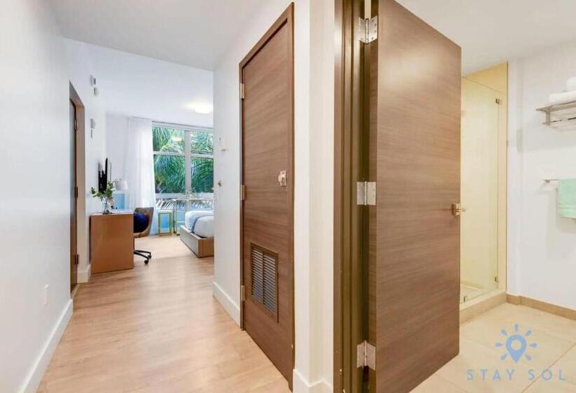 فندق صغير Best Stay   Rooftop Pool & Hot Tub   Hollywood Beach