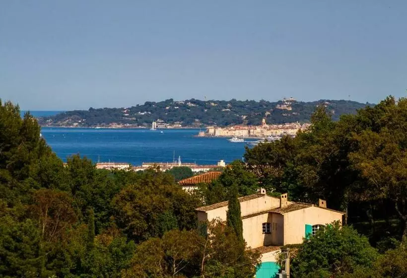 تختخواب و صبحانه Le Mas Saint Michel Grimaud