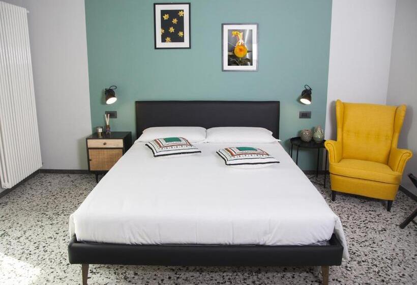 ベッドアンドブレックファースト Moncrivel Rooms & Relax