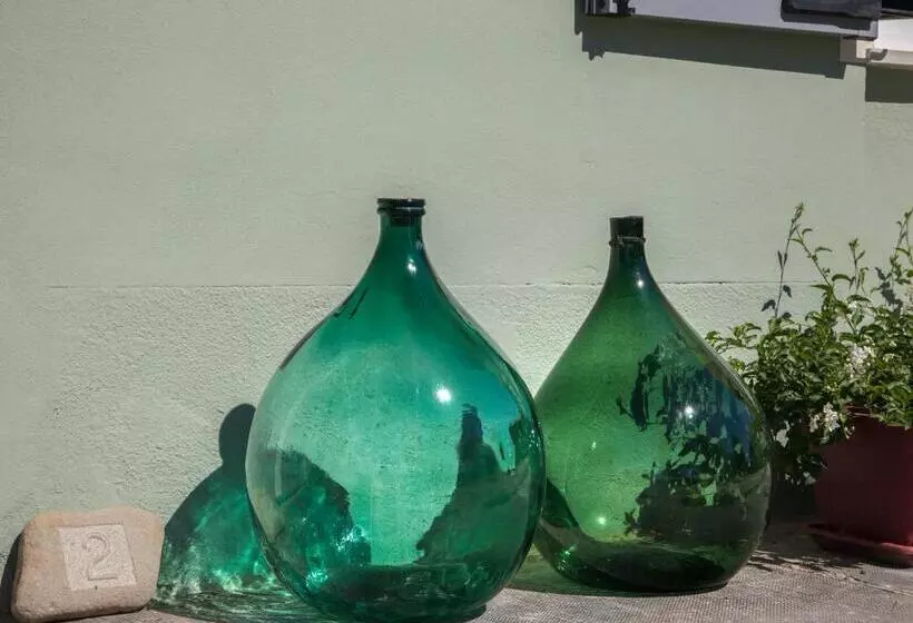 Aamiaismajoitus (B&B) Moncrivel Rooms & Relax