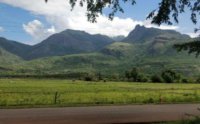 Hotel Claynest Resorts