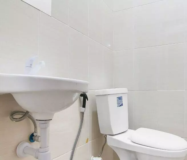 ホテル Oyo 91301 Lewis Dc Guesthouse