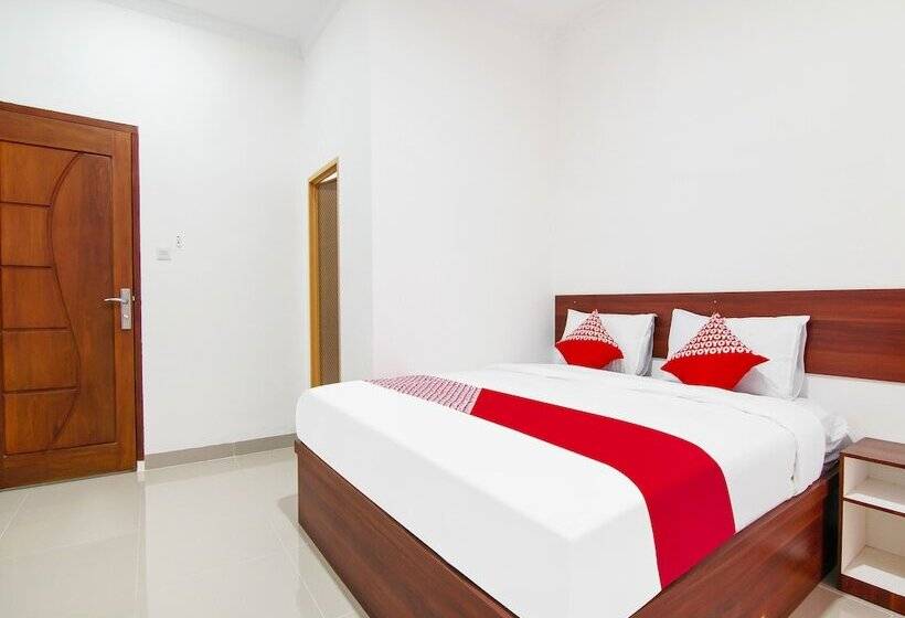 בית מלון כפרי Oyo 91301 Lewis Dc Guesthouse