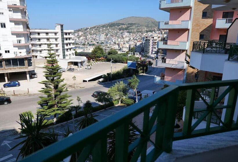 فندق Privé City