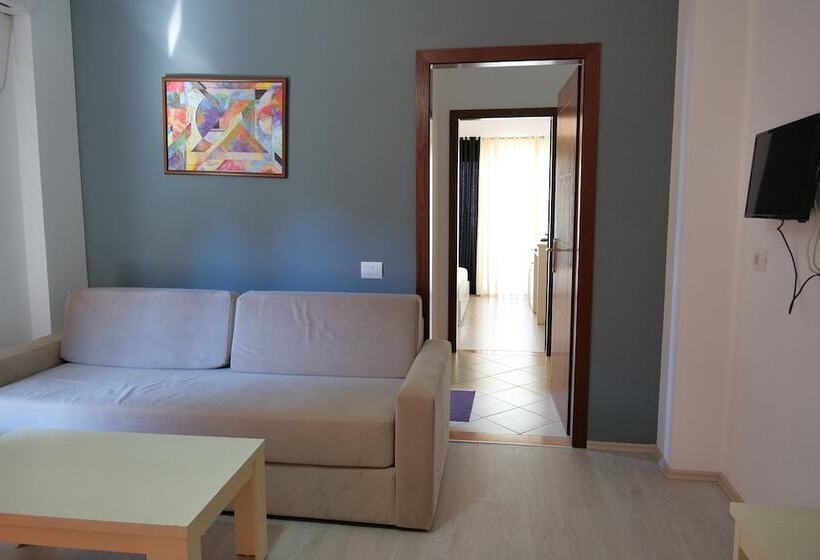 فندق Privé City