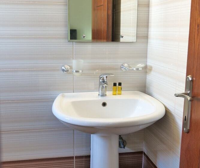 فندق Privé City