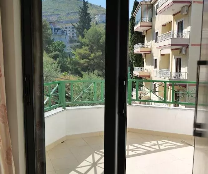 ホテル Privé City