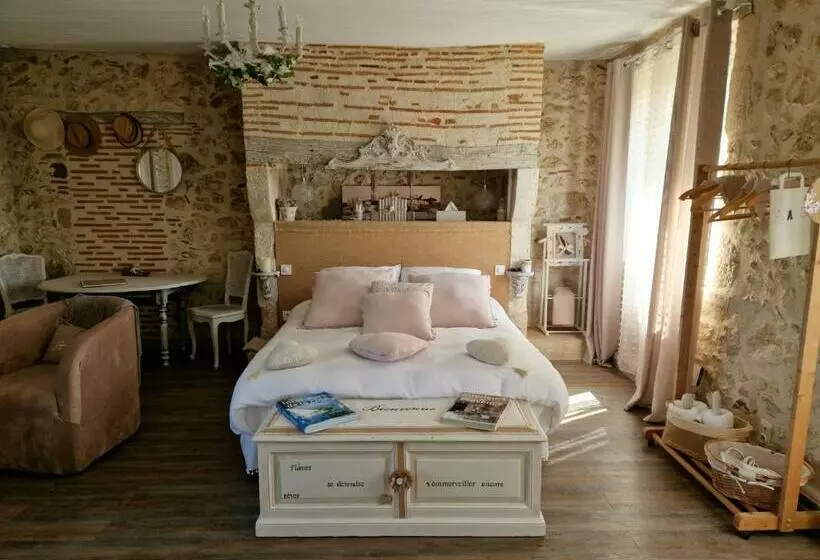 Majatalo Au Clair De Vianne