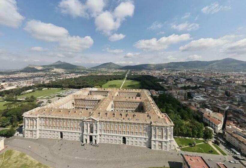 פנסיון Royal Palace Gate