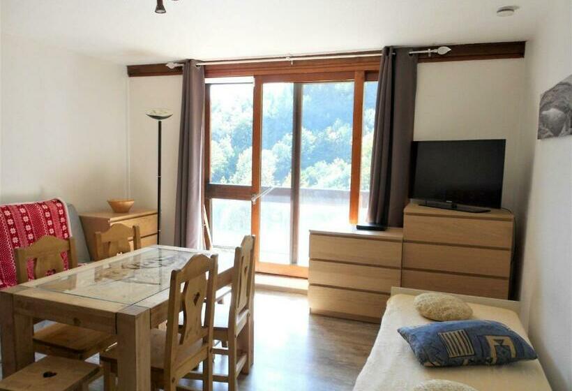 Studio Rénové · Pied Des Pistes · Balcon Sud · Accès Piscine Chauffée   Fr 1 267 249