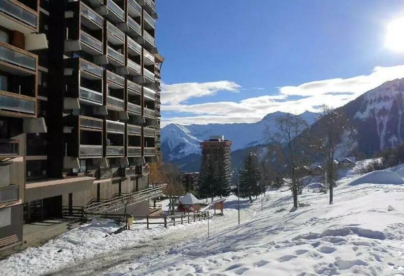Studio Rénové · Pied Des Pistes · Balcon Sud · Accès Piscine Chauffée   Fr 1 267 249