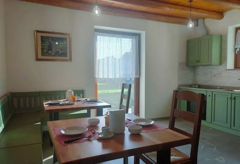 Aamiaismajoitus (B&B) Le Acacie