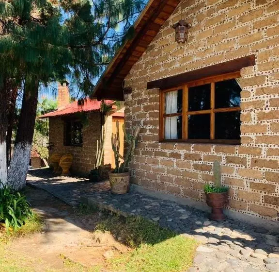 Hotelli Cabañas Los Cactus