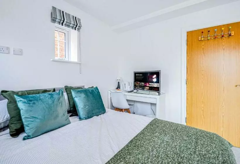 The Courtyard   Charming Boutique Hotel With Parking