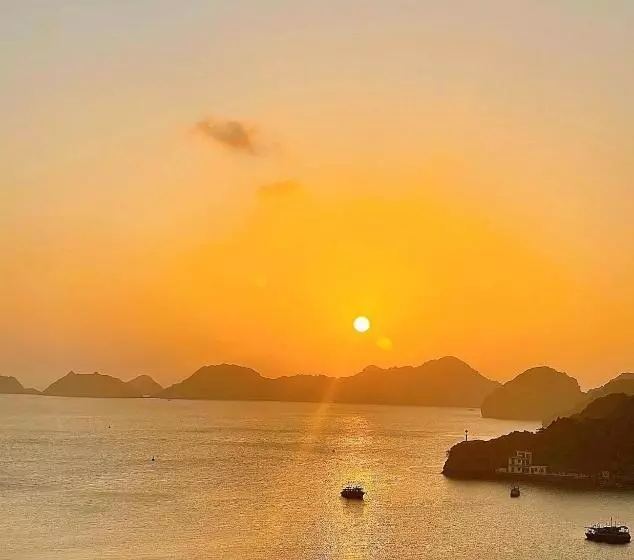 هتل Thu Ha Sea View