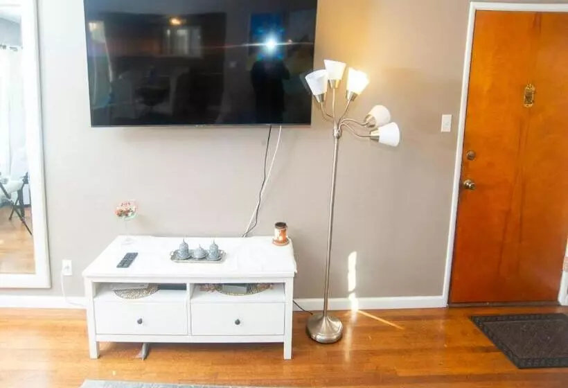 Manuel Y Sonia La Casa De Los Angeles