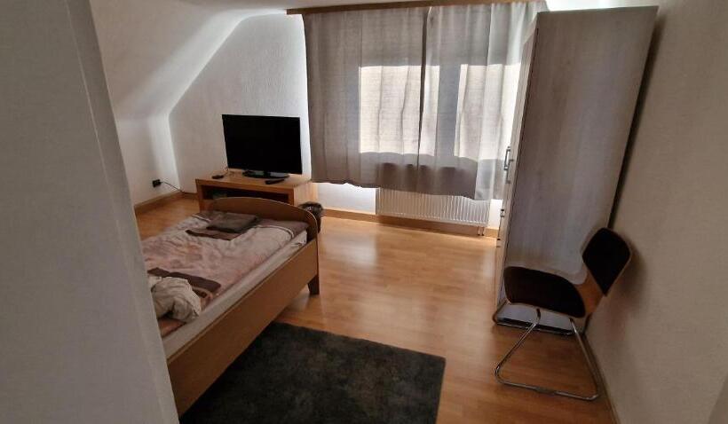 펜션 Rooms & Apartments Schwäbisch Gmünd
