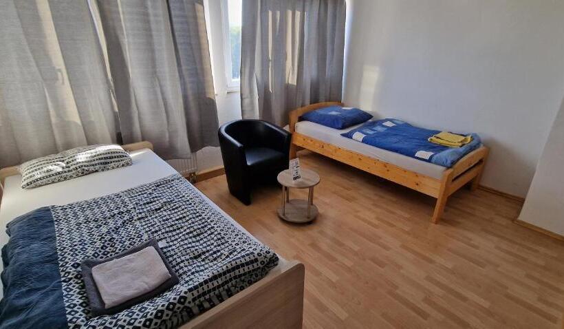 펜션 Rooms & Apartments Schwäbisch Gmünd