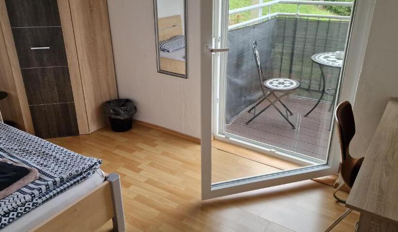 펜션 Rooms & Apartments Schwäbisch Gmünd