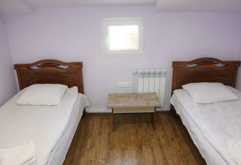 膳宿费 Runada B&b