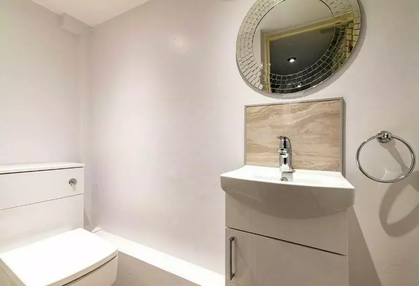 St Johns, Wakefield   Self Check In & Free Parking