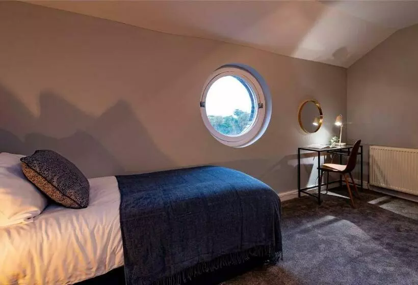 St Johns, Wakefield   Self Check In & Free Parking