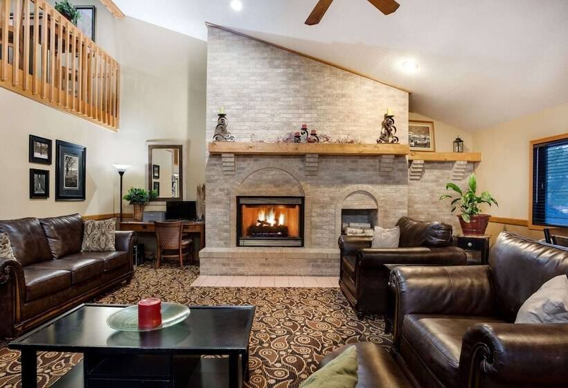 Отель Americinn By Wyndham Tomah