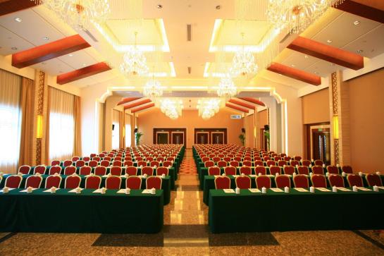 Gold Riverside Hotel