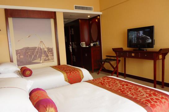 Gold Riverside Hotel