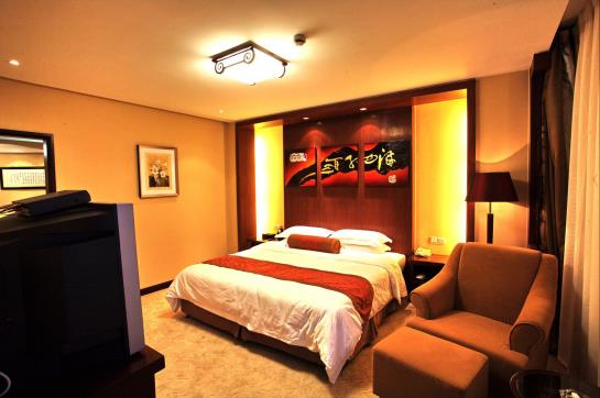 Gold Riverside Hotel