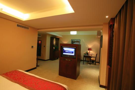 Gold Riverside Hotel