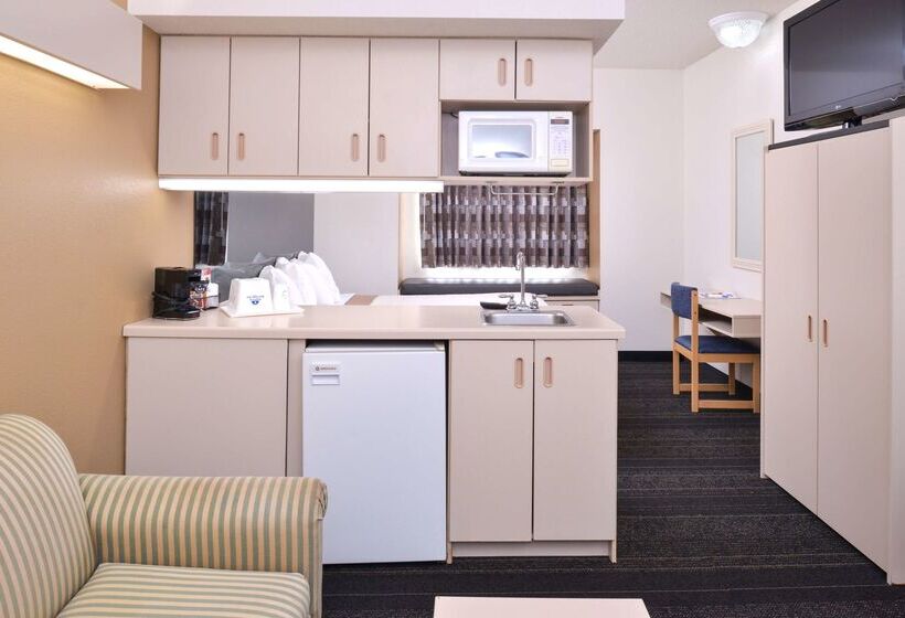 Отель Americas Best Value Inn & Suites Maryville