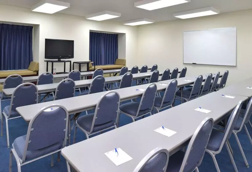 호텔 Americas Best Value Inn & Suites Maryville