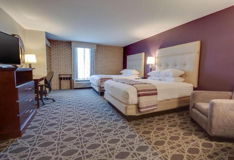 בית מלון כפרי Drury Inn & Suites Hayti Caruthersville