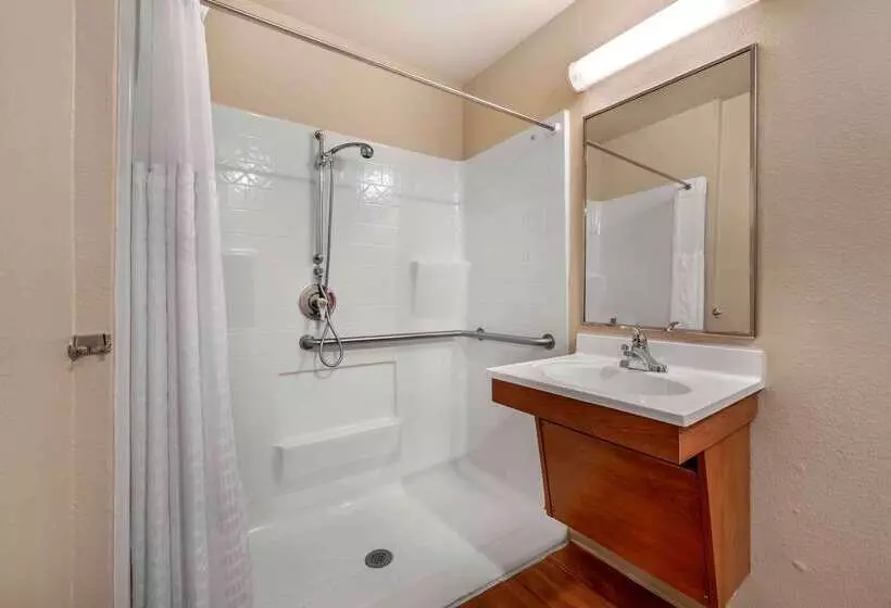 هتل Extended Stay America Select Suites  Fayetteville  Fort Bragg
