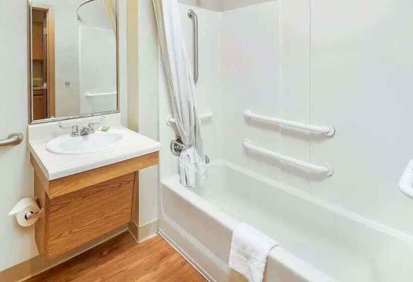 هتل Extended Stay America Select Suites  Fayetteville  Fort Bragg