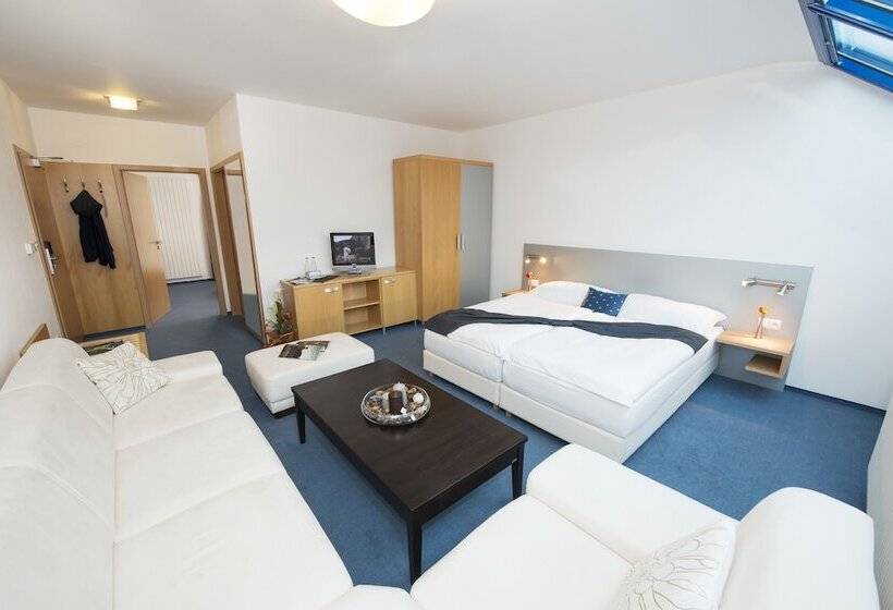 Hotel Felicity Garni