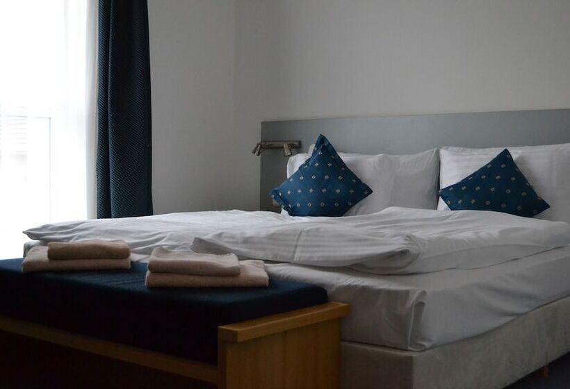 Hotel Felicity Garni