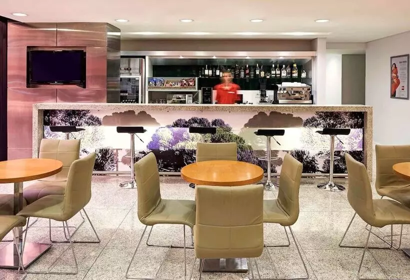 ホテル Ibis Curitiba Shopping