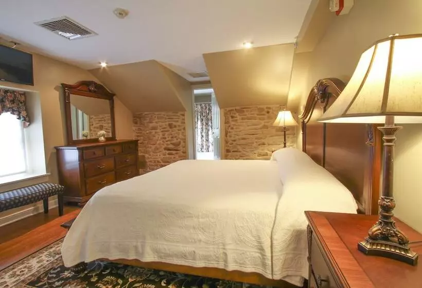 Отель Joseph Ambler Inn