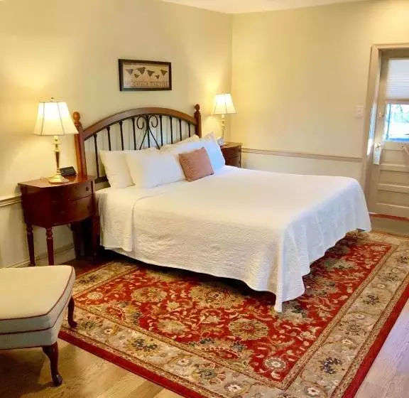 Отель Joseph Ambler Inn