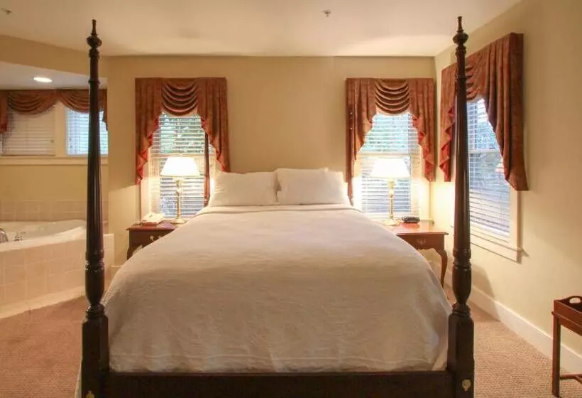 Отель Joseph Ambler Inn