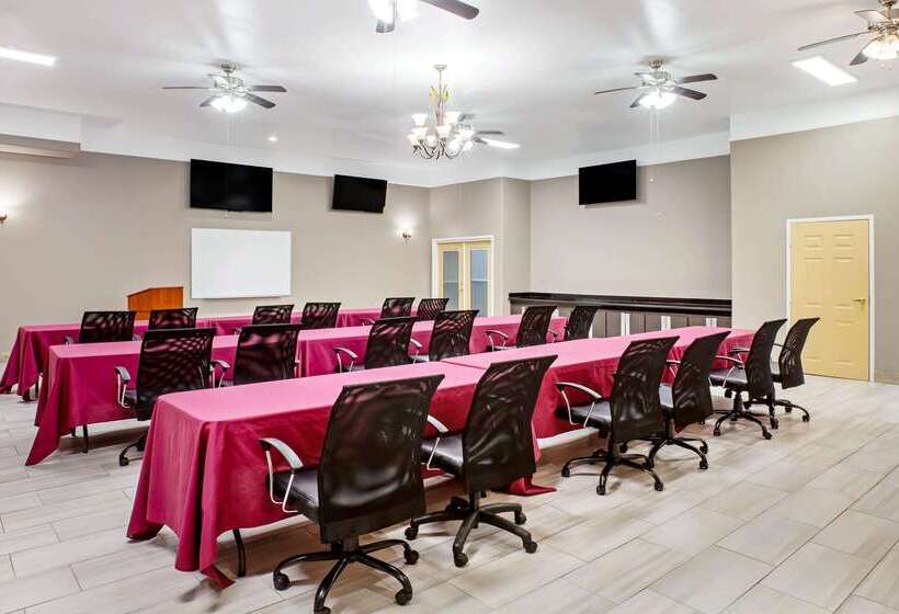 ホテル La Quinta By Wyndham Deer Park