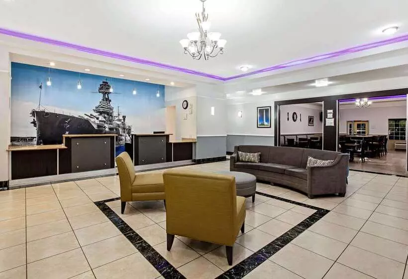 Hotelli La Quinta By Wyndham Deer Park