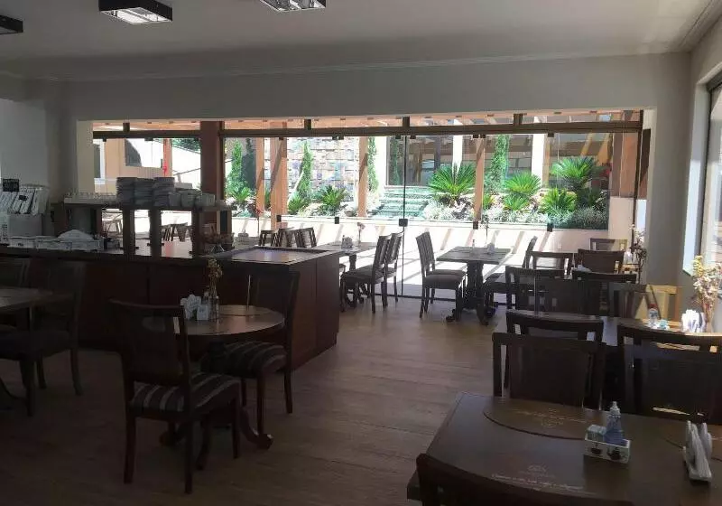 Hotel Monte Felice Bosque