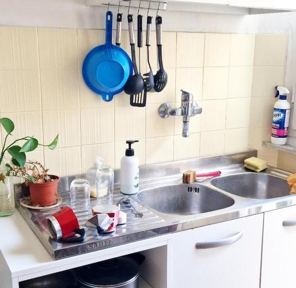 تختخواب و صبحانه Monstera Room Vicino Al Centro