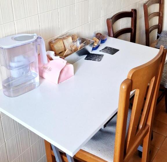 تختخواب و صبحانه Monstera Room Vicino Al Centro