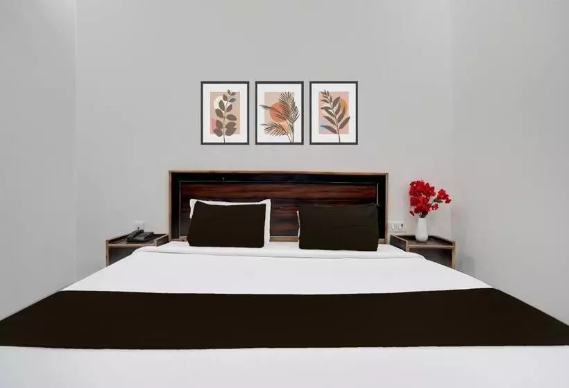 Super Hotel O Govind Nagar Near Krishan Janm Bhoomi Formerly Nidhivan Dham