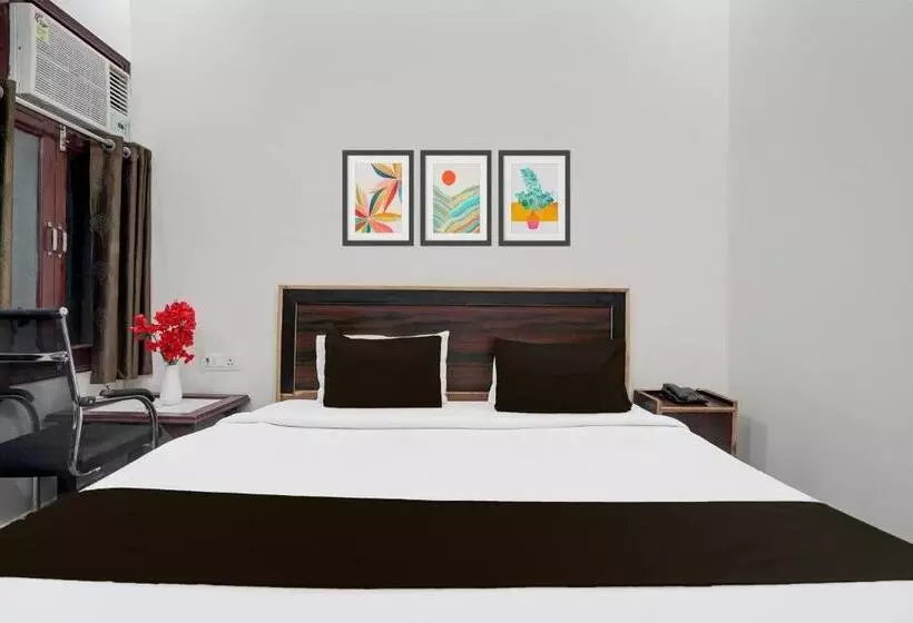 Super Hotel O Govind Nagar Near Krishan Janm Bhoomi Formerly Nidhivan Dham