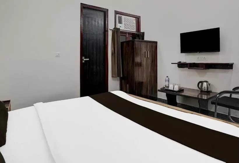 Super Hotel O Govind Nagar Near Krishan Janm Bhoomi Formerly Nidhivan Dham